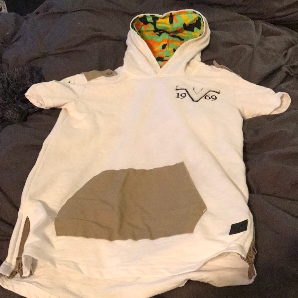 1969 V shirt